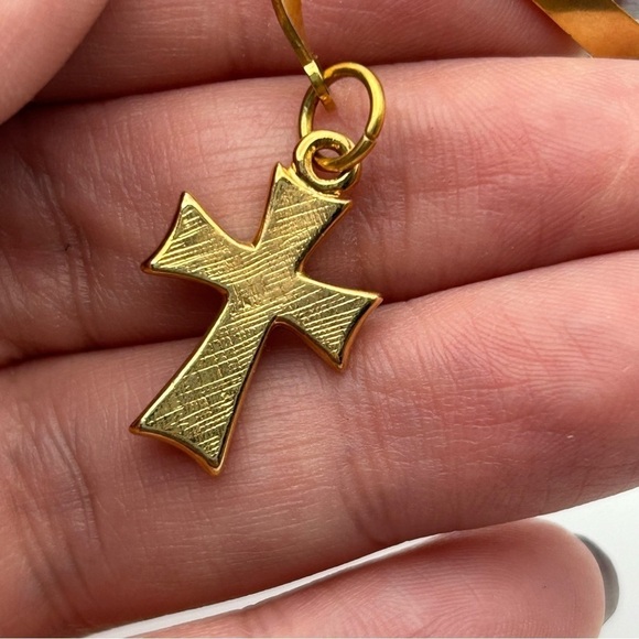 Gold Tone & Black Religious Cross with Dove Classic Quality Bookmark Holder - Picture 6 of 6